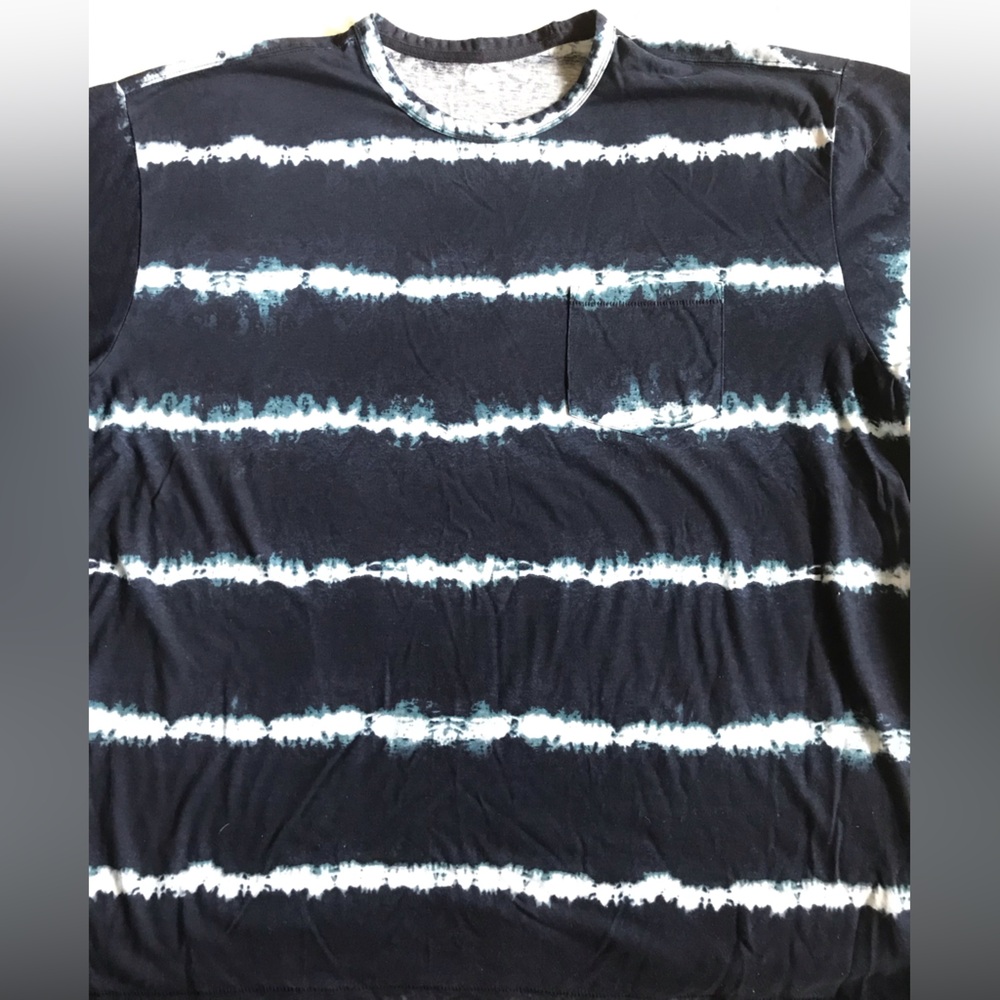 Old Navy Navy and White Tie-Dye Men's Shirt